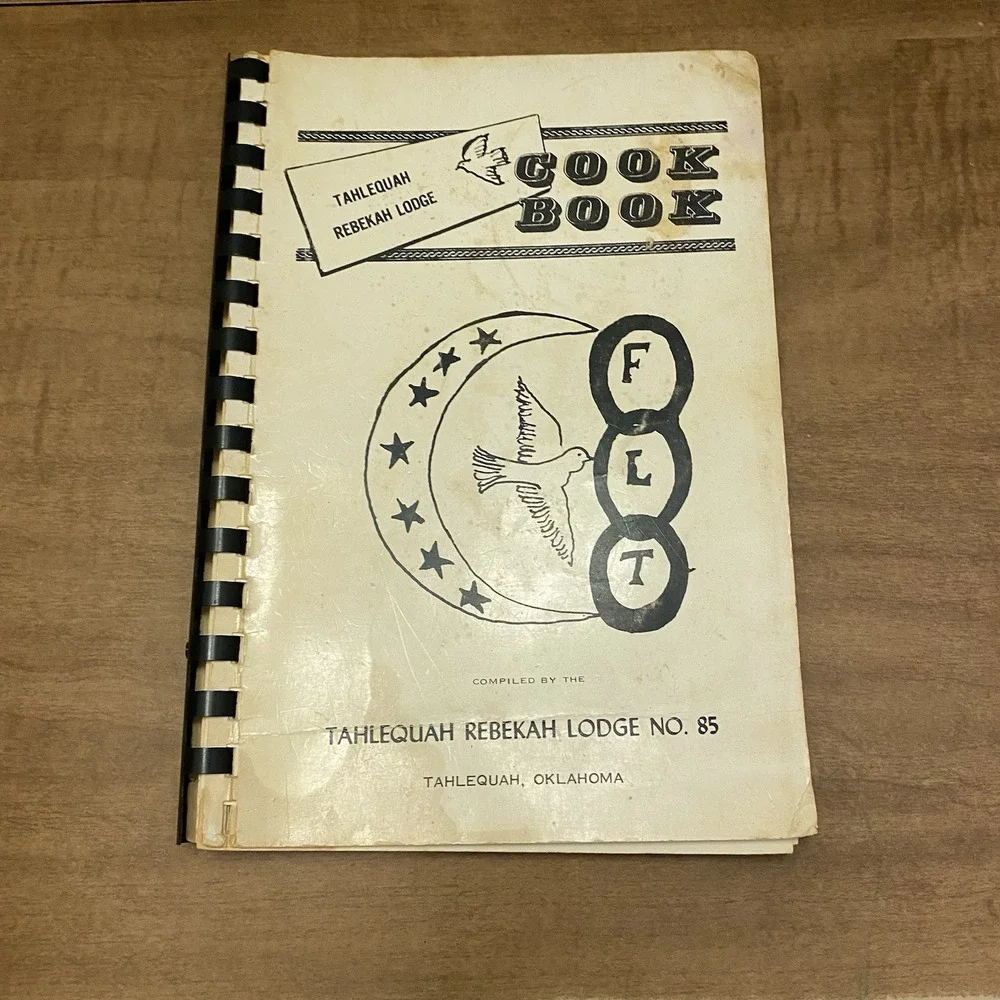 VTG 1965 Tahlequah Oklahoma Rebekah Lodge No 85 Regional Cookbook Comb Bound